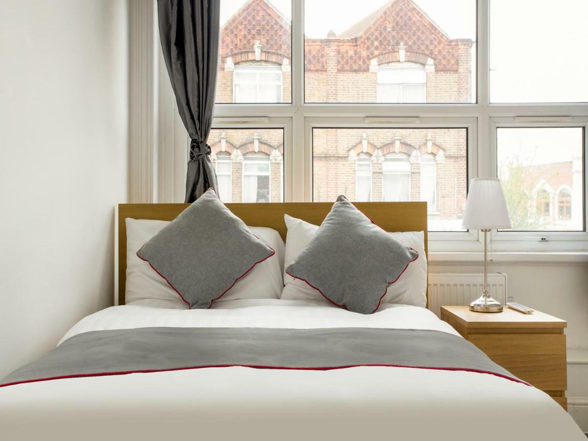 The Broadway Hotel - London Heathrow Southall Zewnętrze zdjęcie