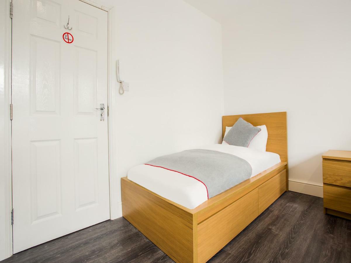 The Broadway Hotel - London Heathrow Southall Zewnętrze zdjęcie